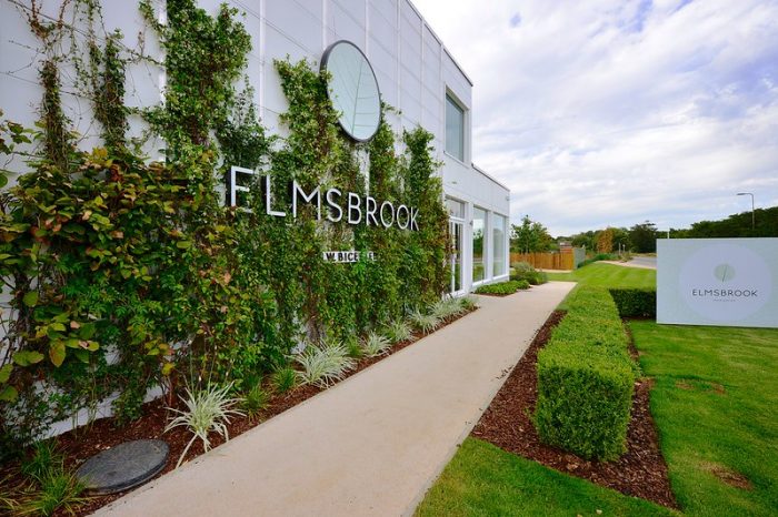 Exterior living wall at Elmsbrook marketing suite by Octink