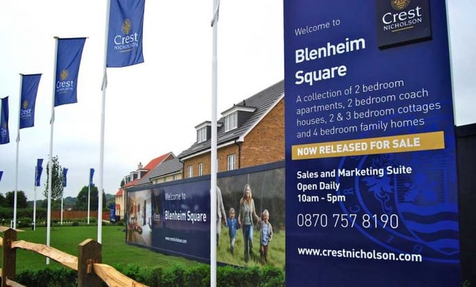 Crest Nicholson Totems Advertising Boards Flags & Hoardings